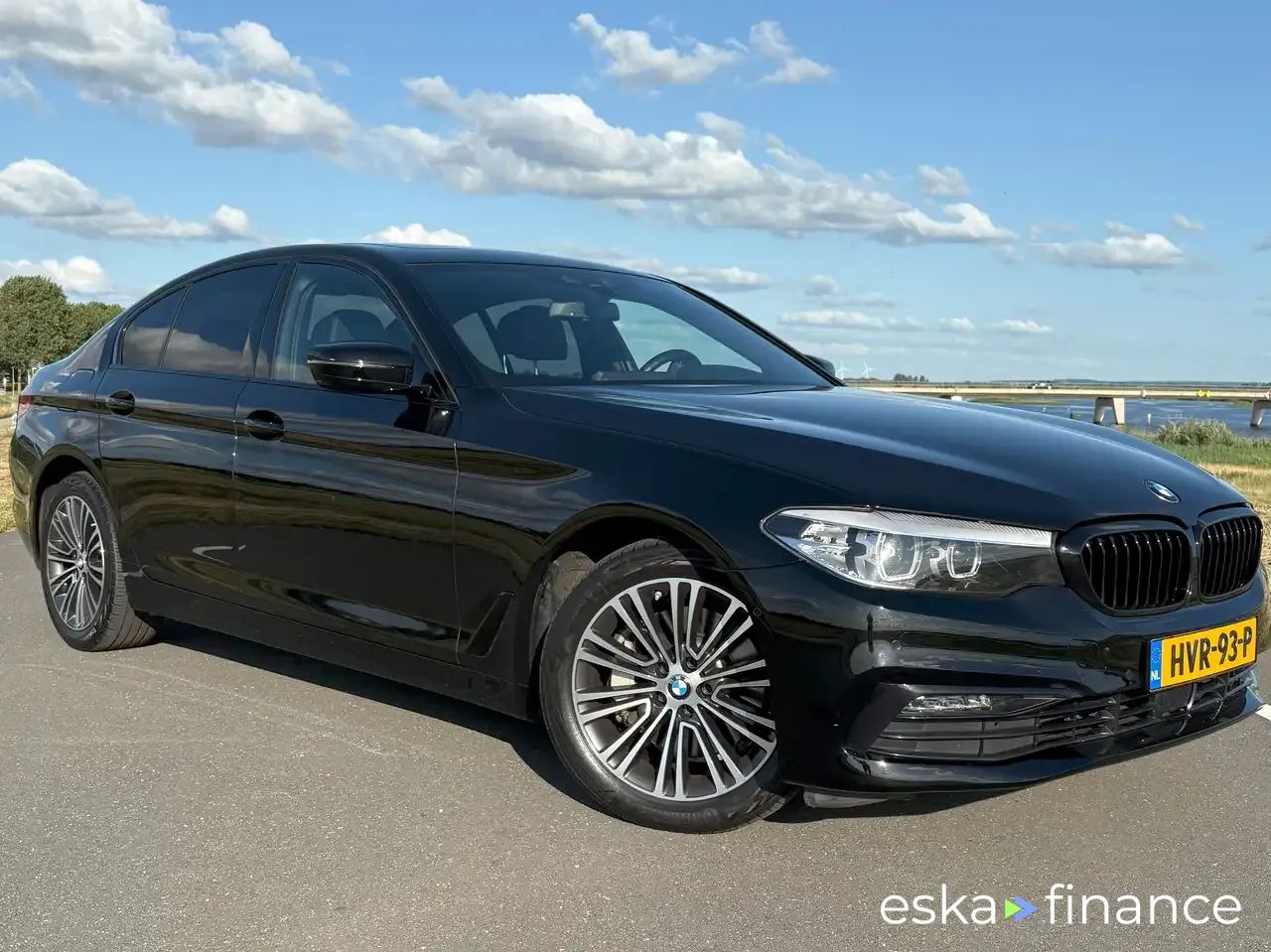 Lízing Sedan BMW 530 2019