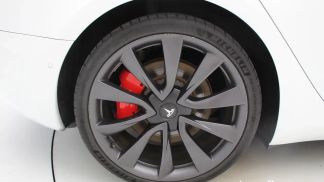 Lízing Sedan Tesla Model 3 2020