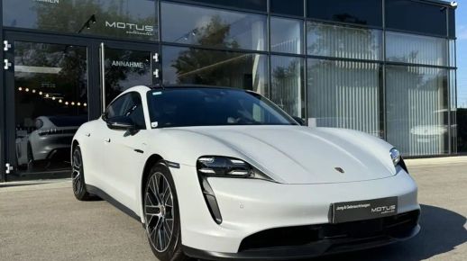 Porsche Taycan 2021