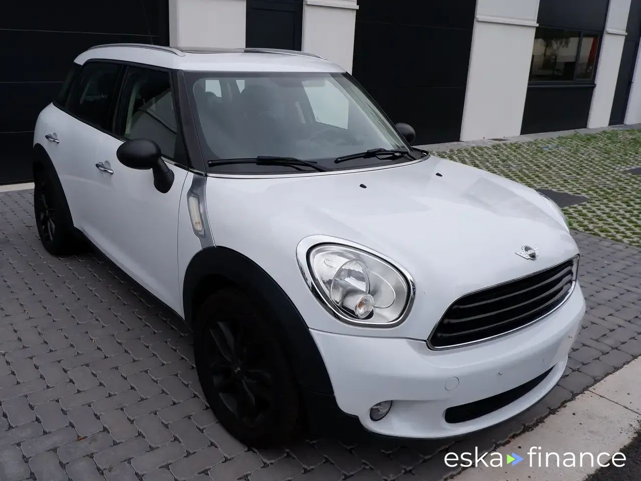 Wóz MINI One D Countryman 2012