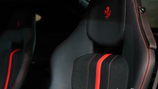 Financování Kupé Ferrari 812 2019