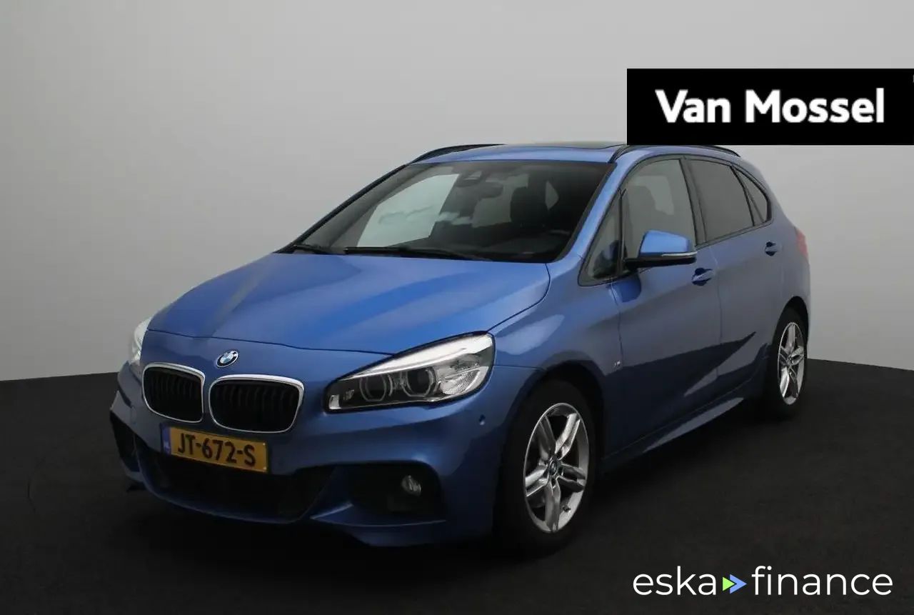 Leasing Hatchback BMW 218 2016