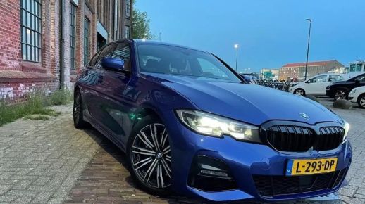 BMW 330 2019