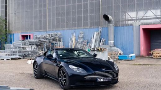 Aston Martin DB11 2017