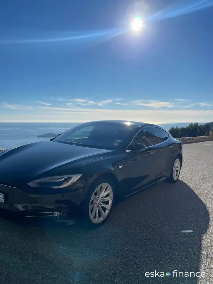 Lízing Sedan Tesla Model S 2018