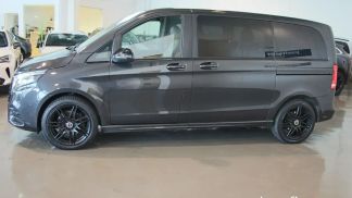 Lízing Hatchback MERCEDES V 300 2022