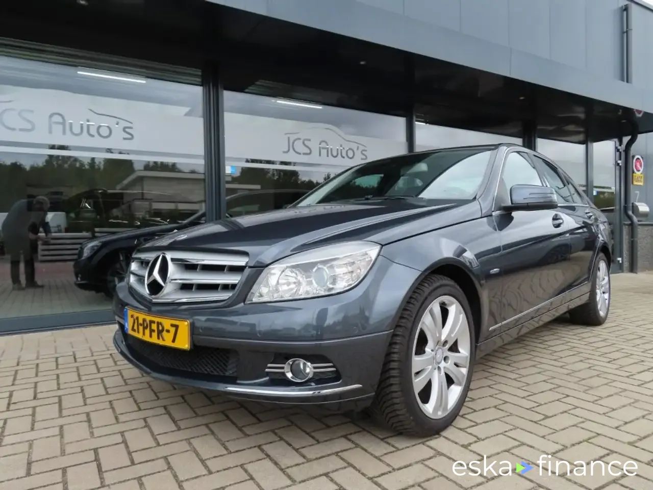 Finansowanie Sedan MERCEDES C 180 2011