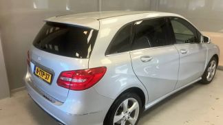 Financování Hatchback MERCEDES B 180 2014