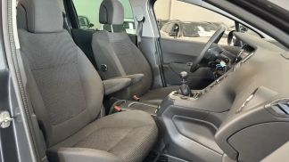 Lízing Hatchback Peugeot 5008 2015