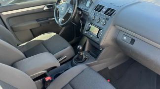 Lízing Hatchback Volkswagen Touran 2015