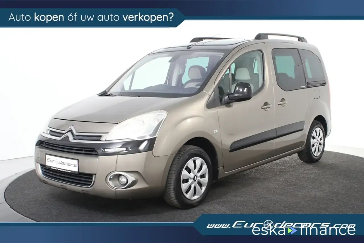 Financování Hatchback Citroën Berlingo 2012