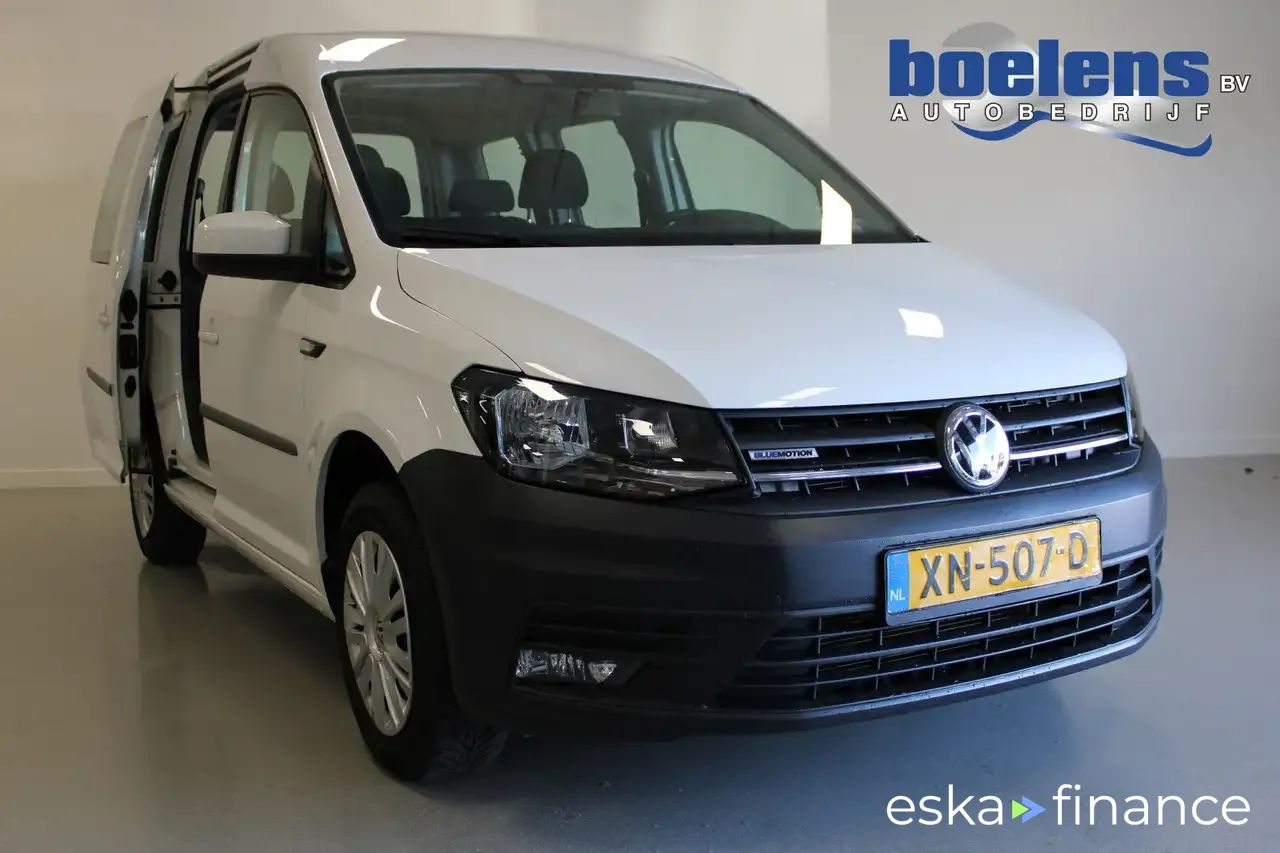 Lízing Hatchback Volkswagen Caddy 2019