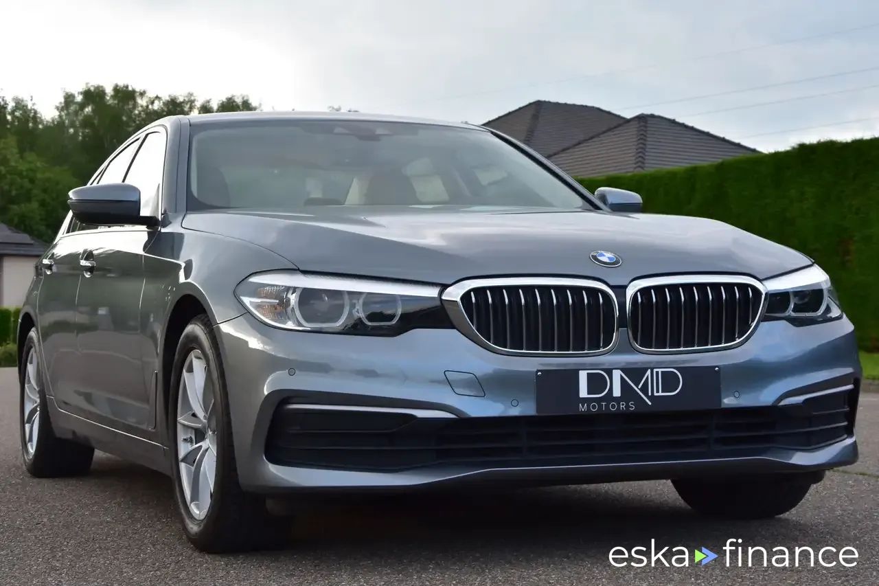 Finansowanie Sedan BMW 518 2019