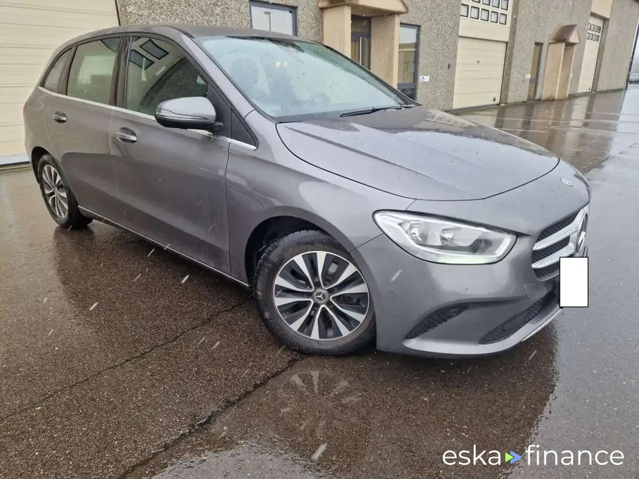 Leasing Hatchback MERCEDES B 180 2019