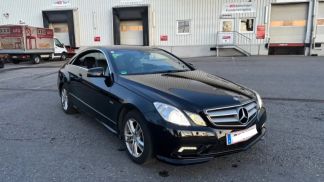 Lízing Kupé MERCEDES E 200 2011