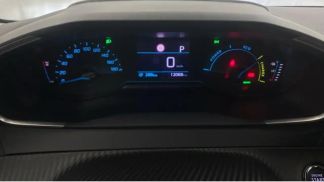 Lízing Sedan Peugeot 208 2021