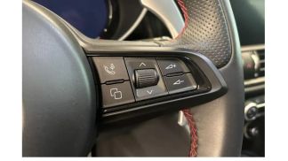 Lízing Sedan Alfa Romeo Giulia 2023