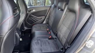 Lízing Sedan MERCEDES CLA 180 2016