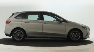 Financování Hatchback MERCEDES B 180 2020