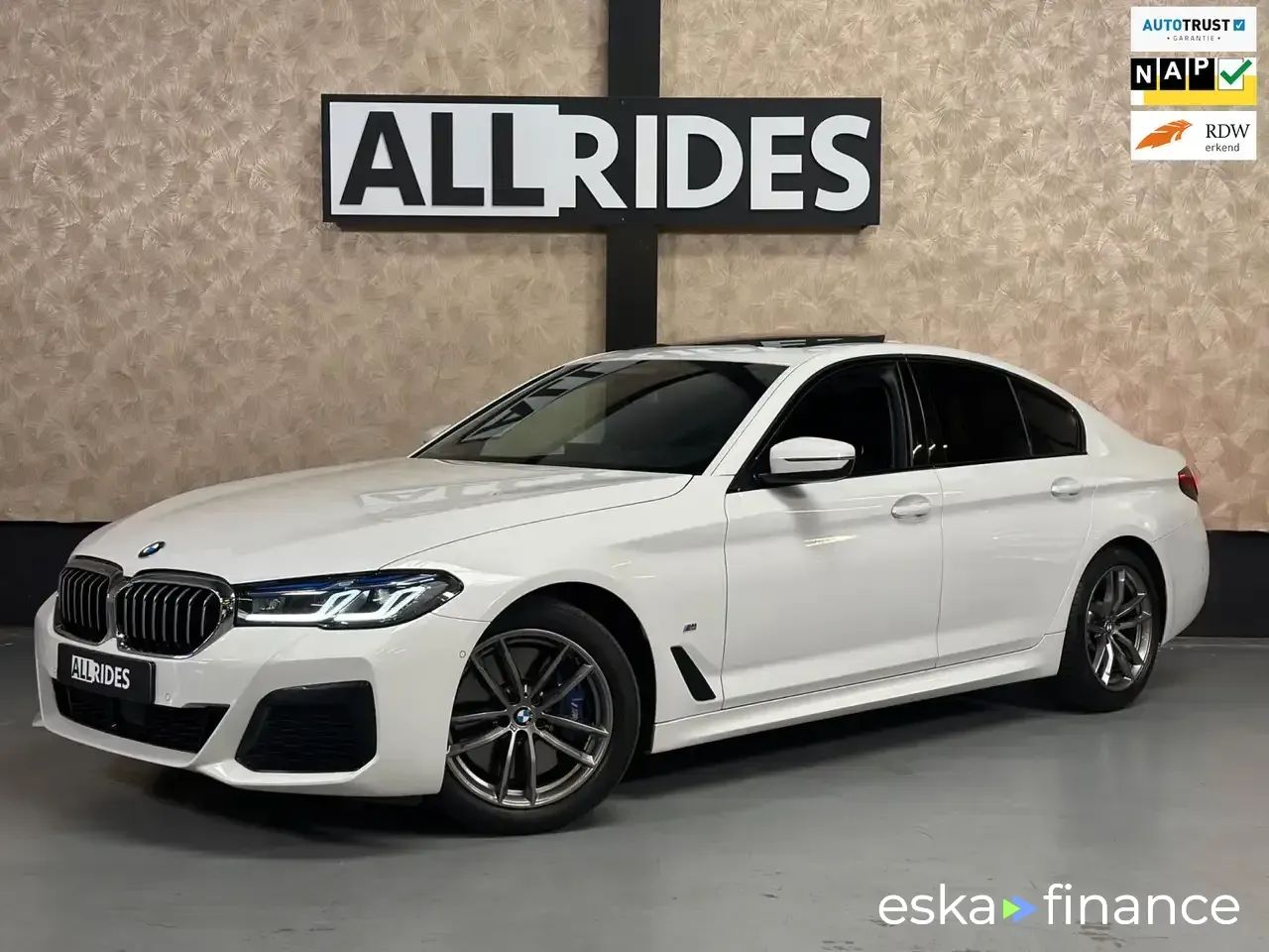 Leasing Sedan BMW 540 2021