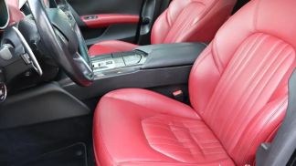 Lízing Sedan Maserati Ghibli 2016