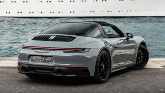 Leasing Convertible Porsche 911 2024