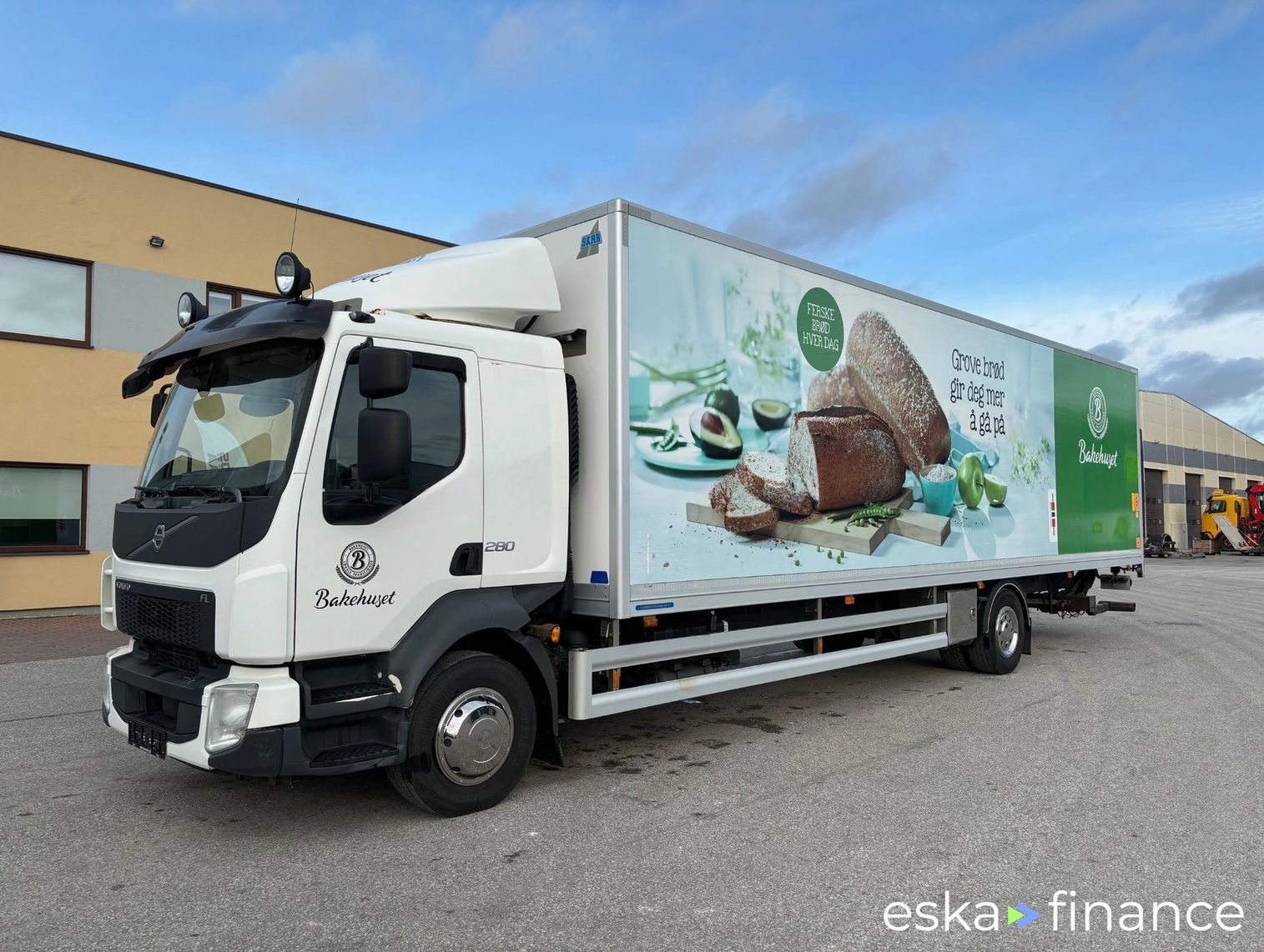 Lízing Špeciálne nákladné vozidlo Volvo FL280 2015