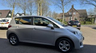 Lízing Hatchback Toyota Verso-S 2013