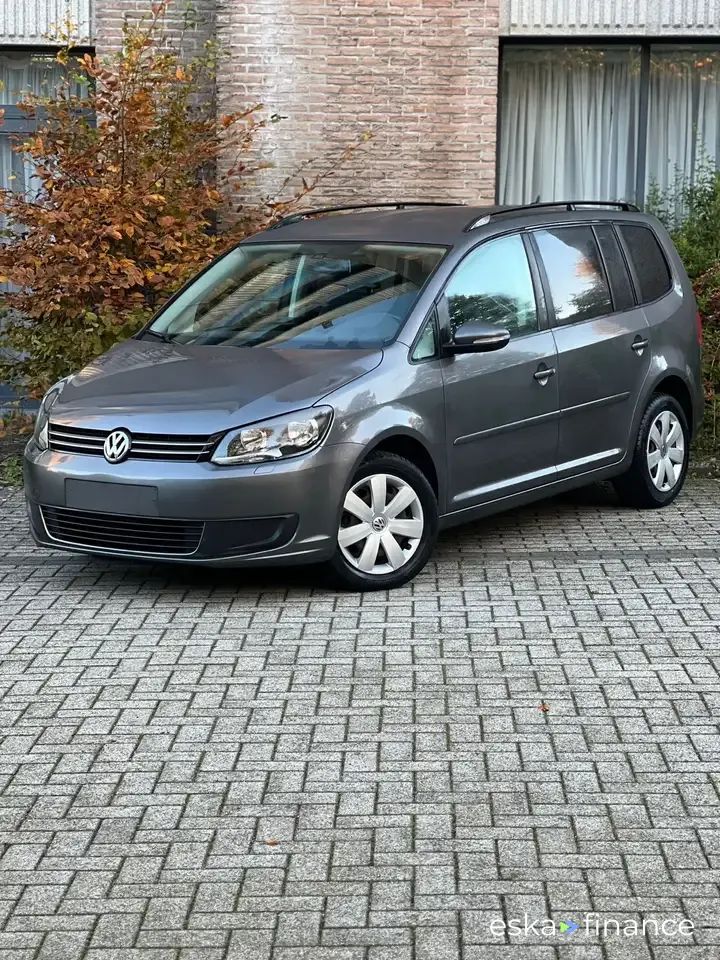 Leasing Hatchback Volkswagen Touran 2010