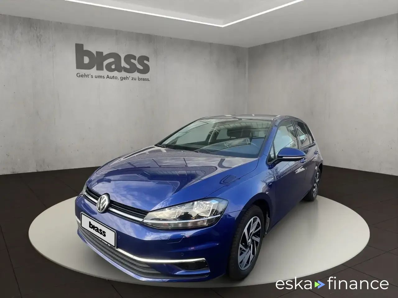 Financování Sedan Volkswagen Golf 2018