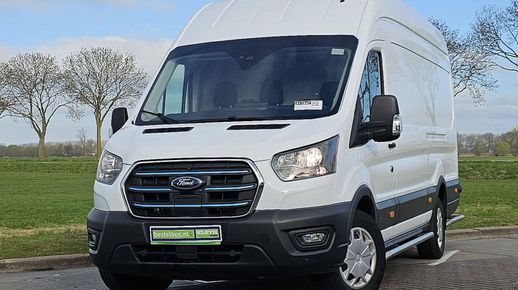 Ford E-TRANSIT 2023