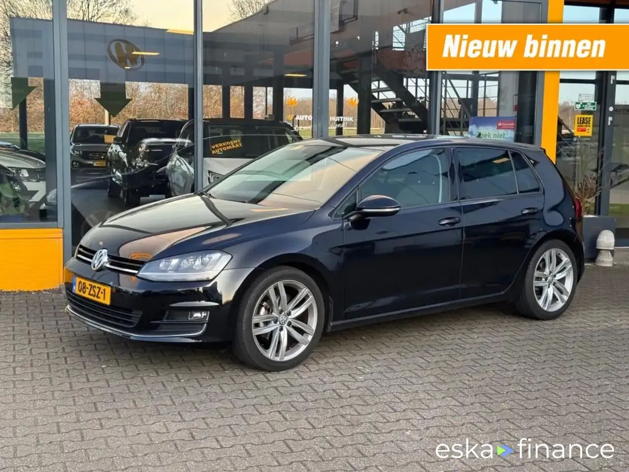 Leasing Hatchback Volkswagen Golf 2013