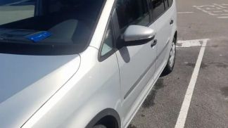 Financování Hatchback Volkswagen Touran 2012
