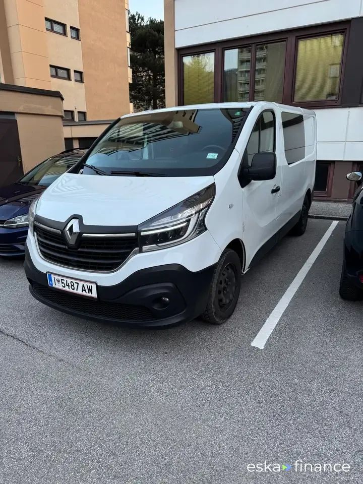 Finansowanie Wóz Renault Trafic 2020