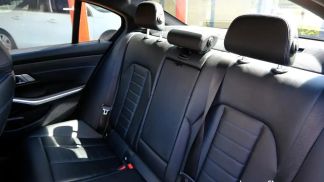 Lízing Sedan BMW 330 2019