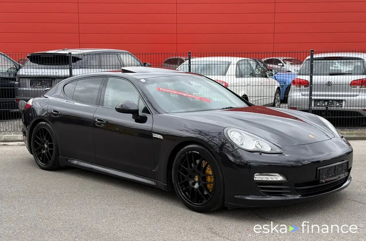 Leasing Hayon Porsche Panamera 2011