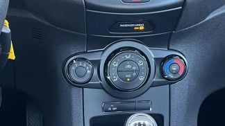 Leasing Hatchback Ford Fiesta 2013