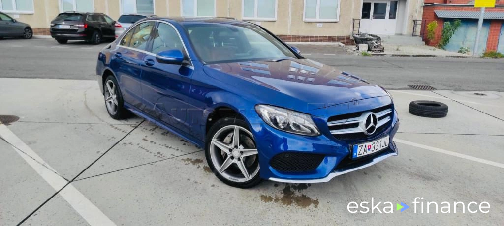 Leasing Sedan MERCEDES C TRIEDA 2015