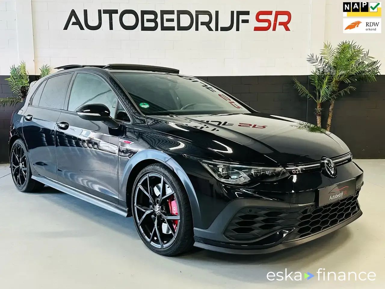 Lízing Hatchback Volkswagen GOLF GTI 2022