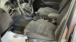 Financování Hatchback Volkswagen Touran 2017