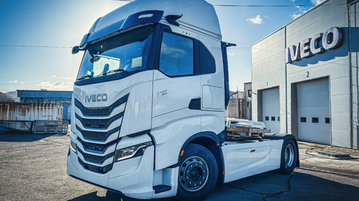Iveco S-Way 2025