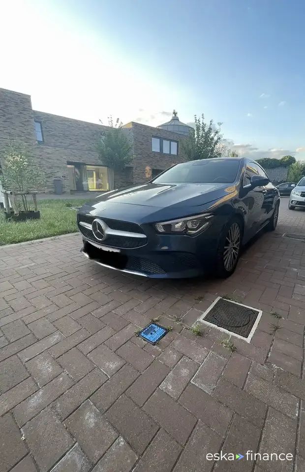 Lízing Kombi MERCEDES CLA 180 2019