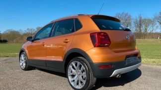 Lízing Hatchback Volkswagen Polo 2015