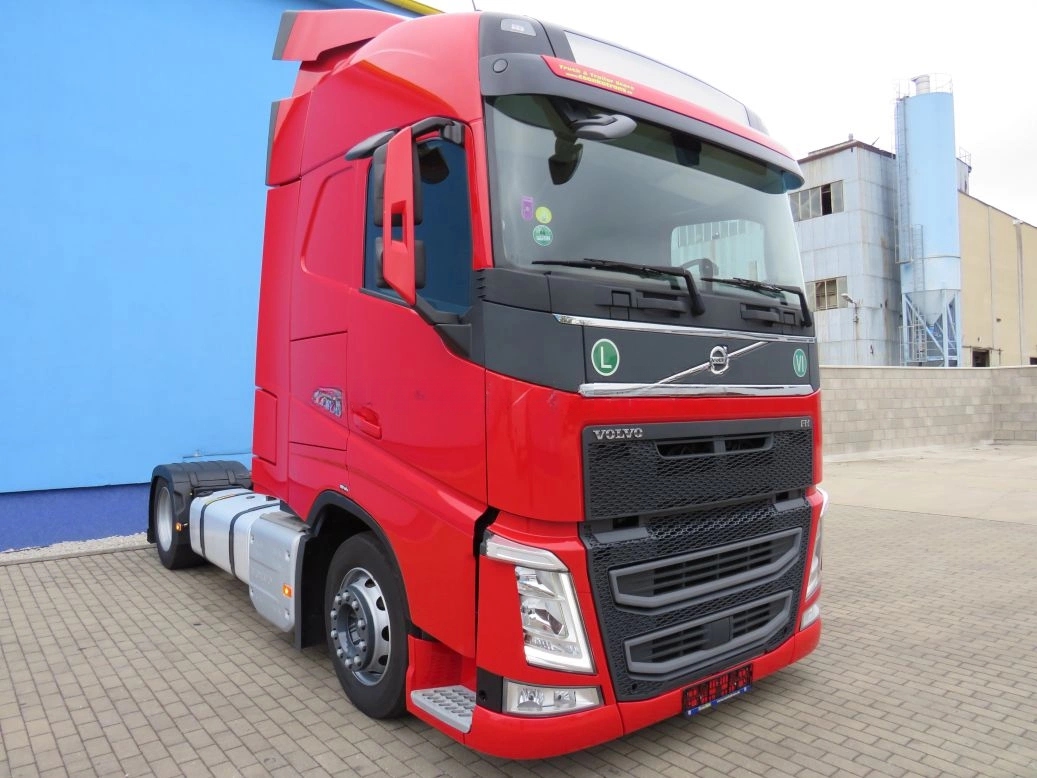 Tractor unit Volvo FH 2021