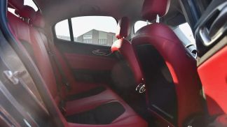 Lízing Sedan Alfa Romeo Giulia 2018