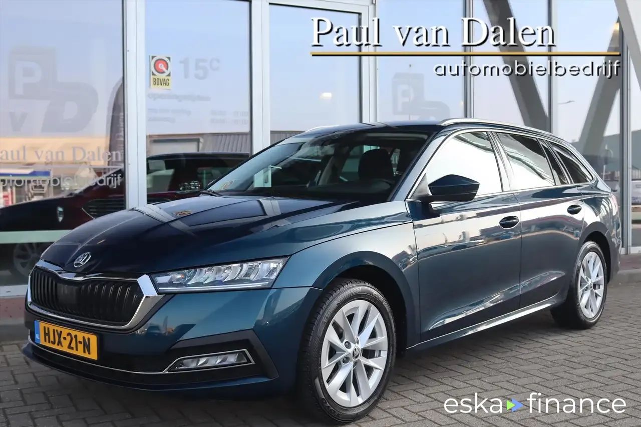 Leasing Wagon Skoda Octavia 2022