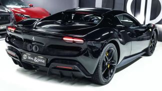 Lízing Kupé Ferrari 296 2023