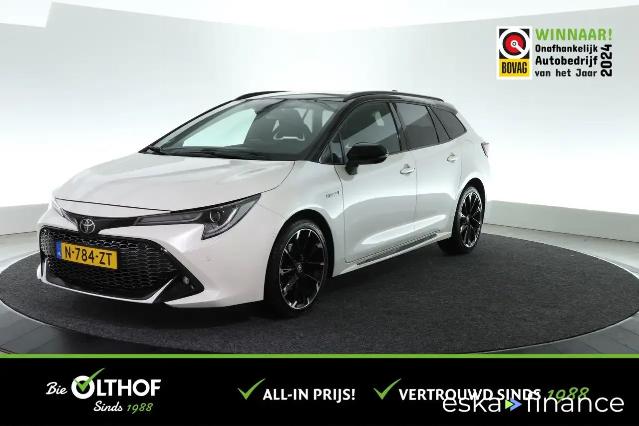 Lízing Kombi Toyota Corolla 2021