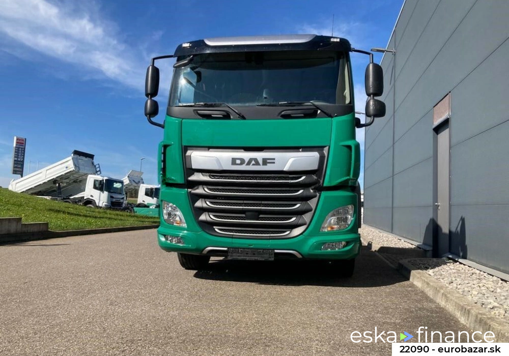 Ciągnik siodłowy DAF CF 2019