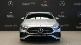 Lízing Hatchback MERCEDES A 180 2023
